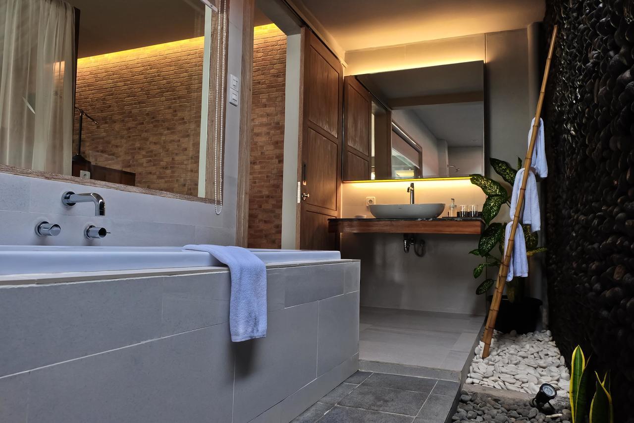 Umadewi Surf & Retreat Hotel Pulukan Kültér fotó