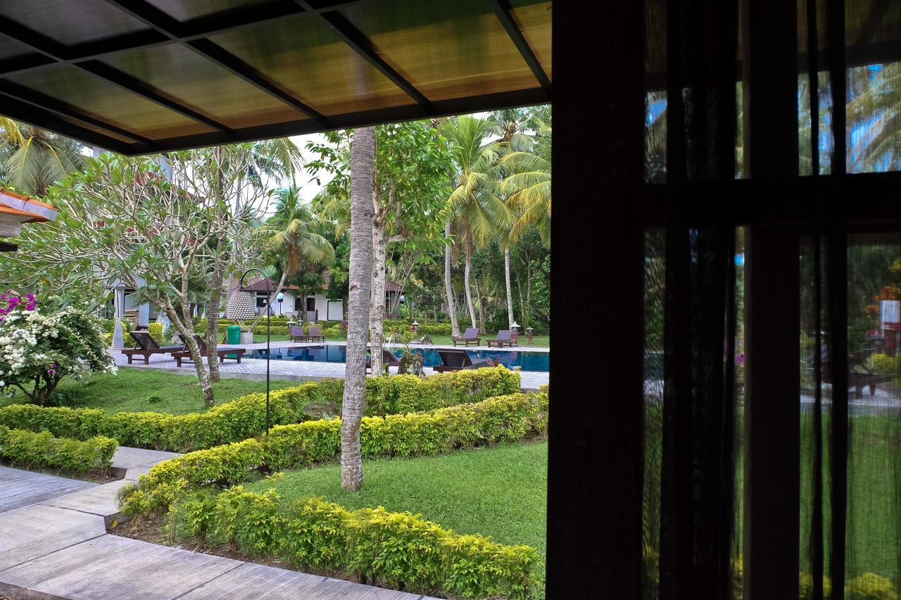Umadewi Surf & Retreat Hotel Pulukan Kültér fotó